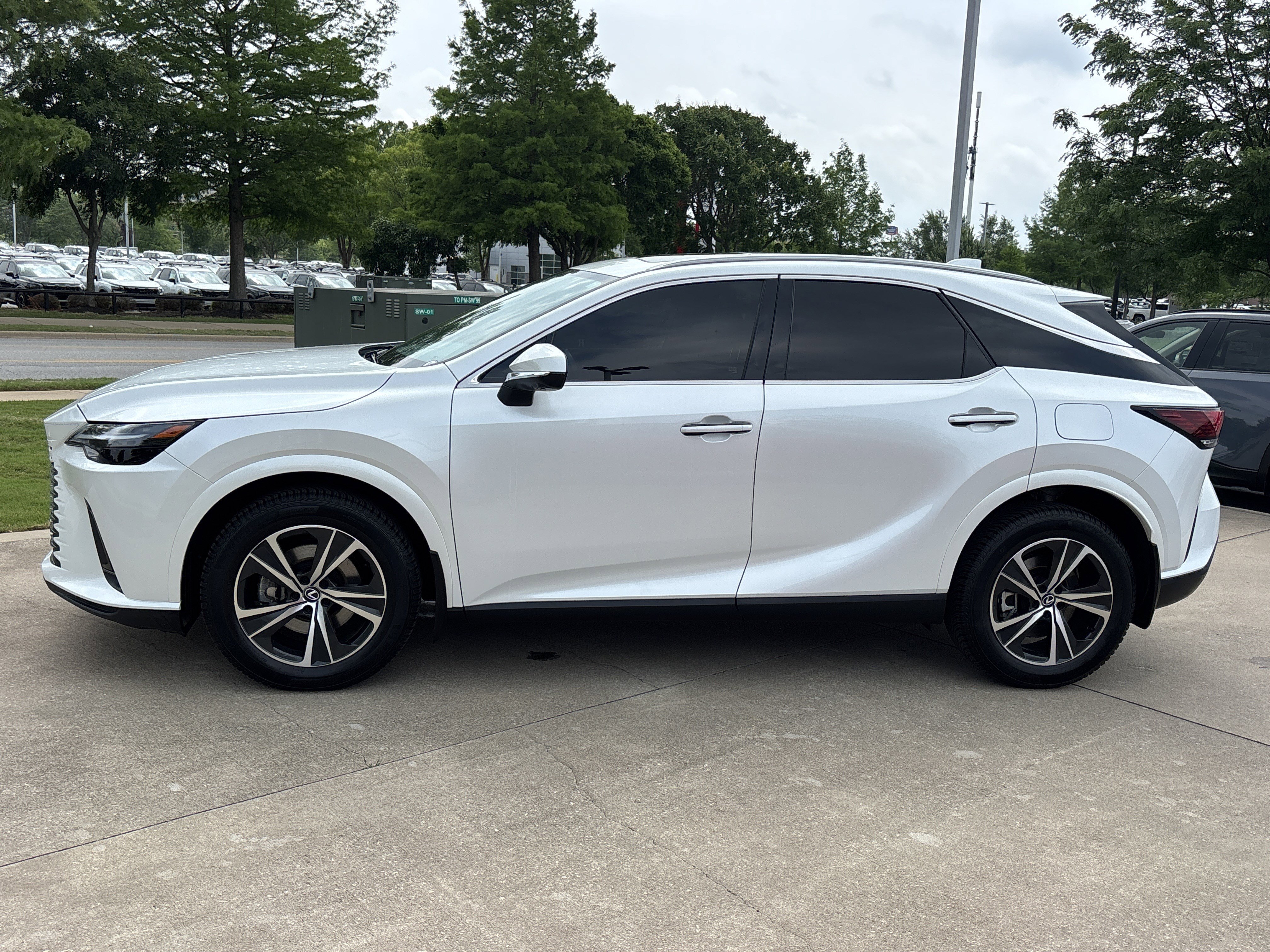 Used 2024 Eminent White Pearl Lexus 350 Premium AWD image 10