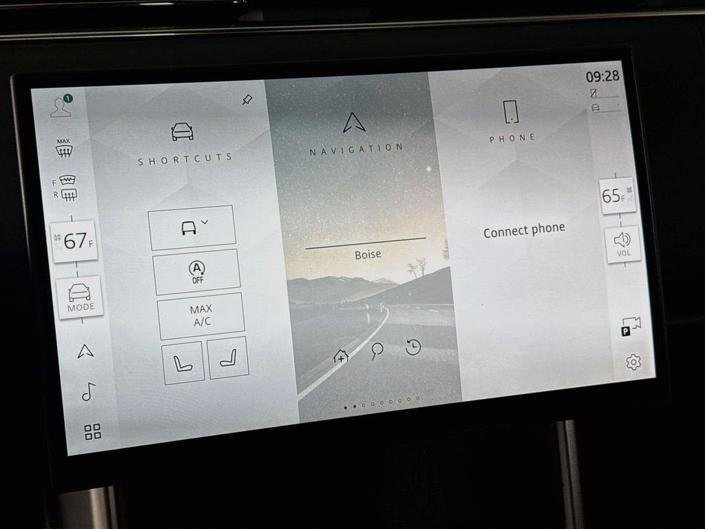New 2026 Eiger Grey Land Rover SE image 16