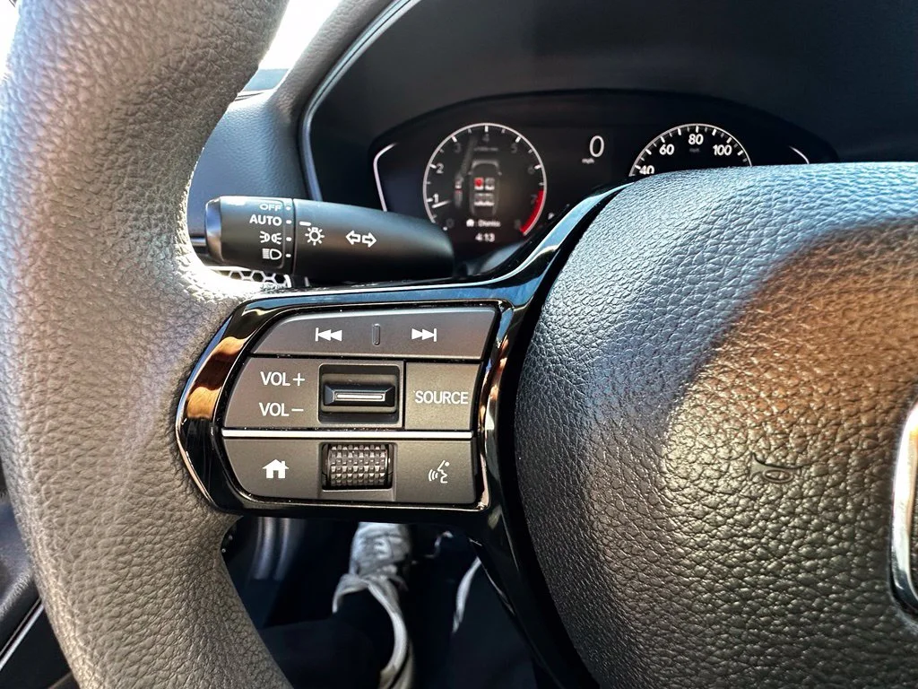 Used 2023 Gray Honda LX image 36