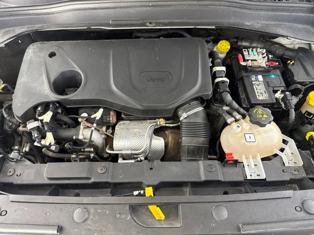 Used 2019 White Jeep Trailhawk image 21