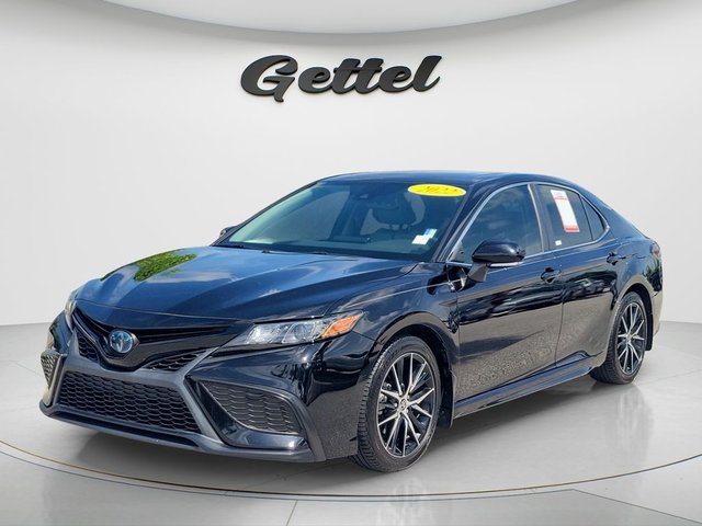 2022 Toyota Camry Hybrid SE