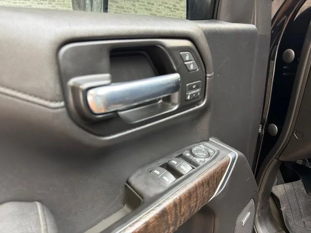 Used 2020 Onyx Black GMC Denali image 24