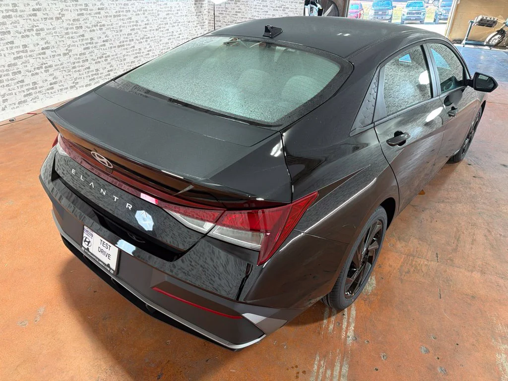 New 2026 Abyss Black Hyundai SEL Sport Plus image 7