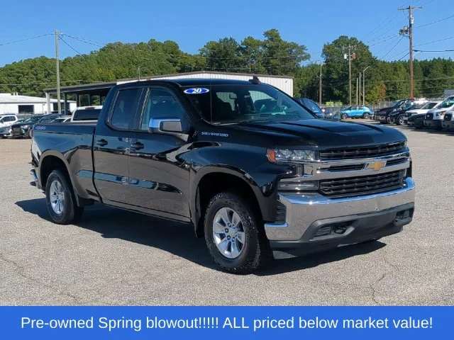 Used 2020 Black Chevrolet LT image 15