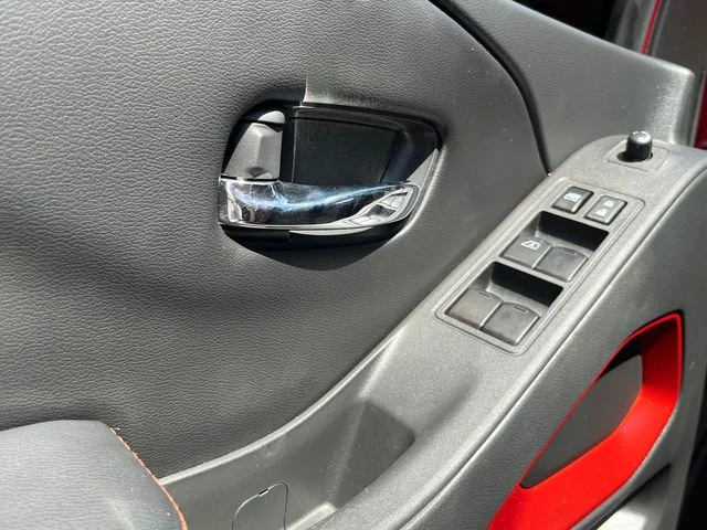 Used 2025 Red Nissan PRO-X image 23