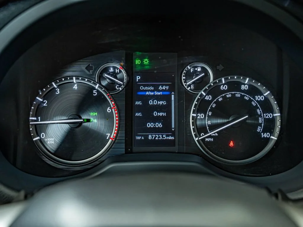 Certified Used 2023 Caviar Lexus 460 image 25
