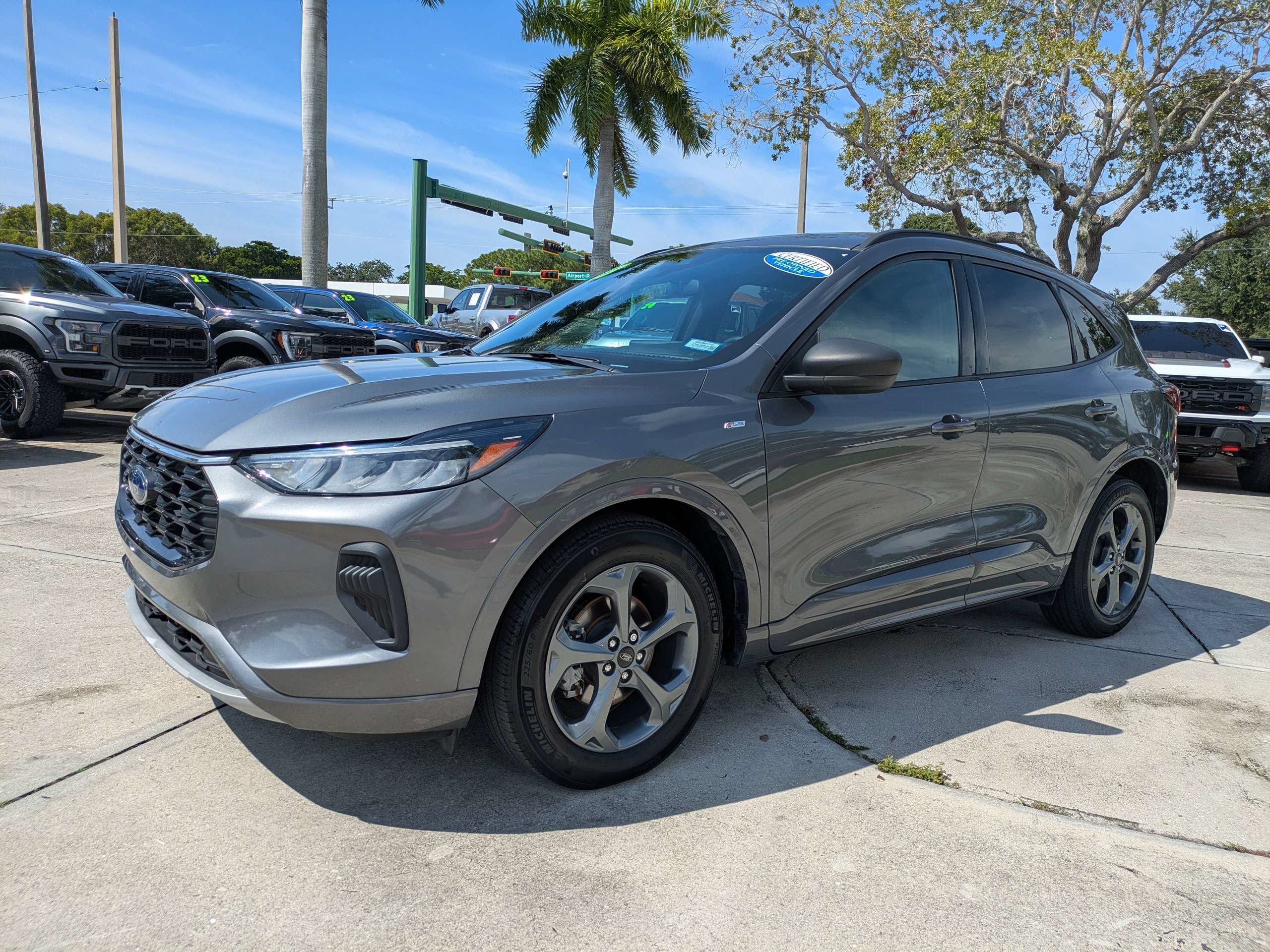 Used 2023 Carbonized Gray Metallic Ford ST-Line image 6