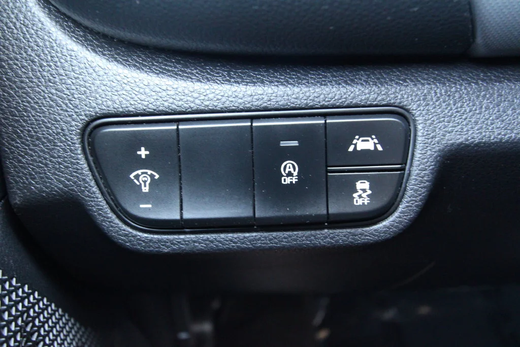 Used 2022 Neptune Blue Kia LX image 20