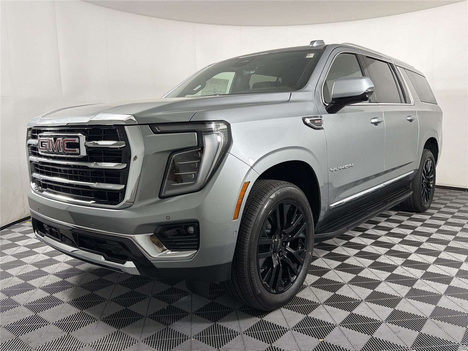 2026 GMC Yukon XL Elevation - Photo 3
