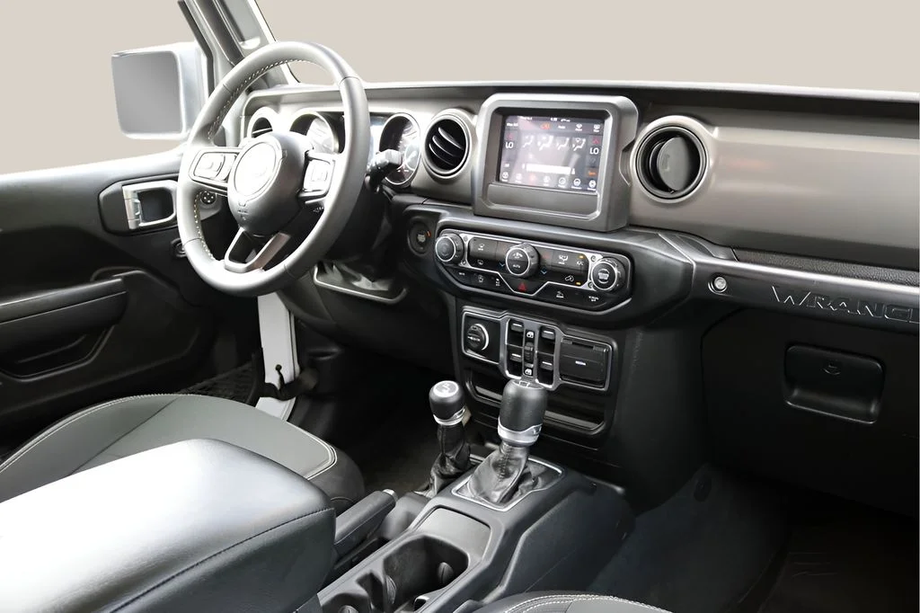 Used 2023 White Jeep Sport S image 19