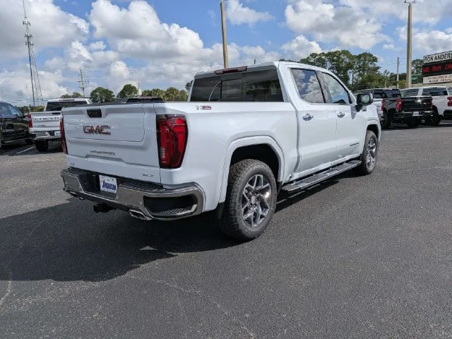 New 2026 Glacier White Tricoat GMC SLT image 3