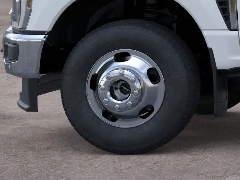 New 2026 Star White Metallic Tri-Coat Ford F-350® King Ranch® image 19