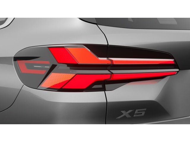 New 2026 Skyscraper Grey Metallic BMW sDrive40i image 8