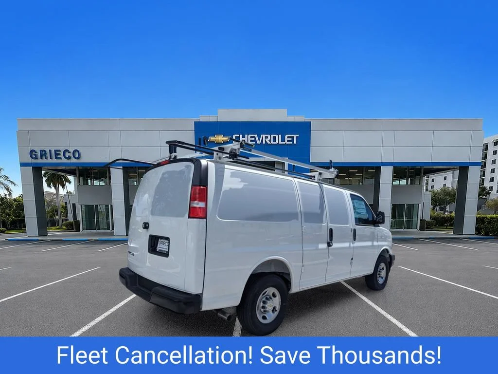 2025 Chevrolet Express Cargo Work Van - Photo 11