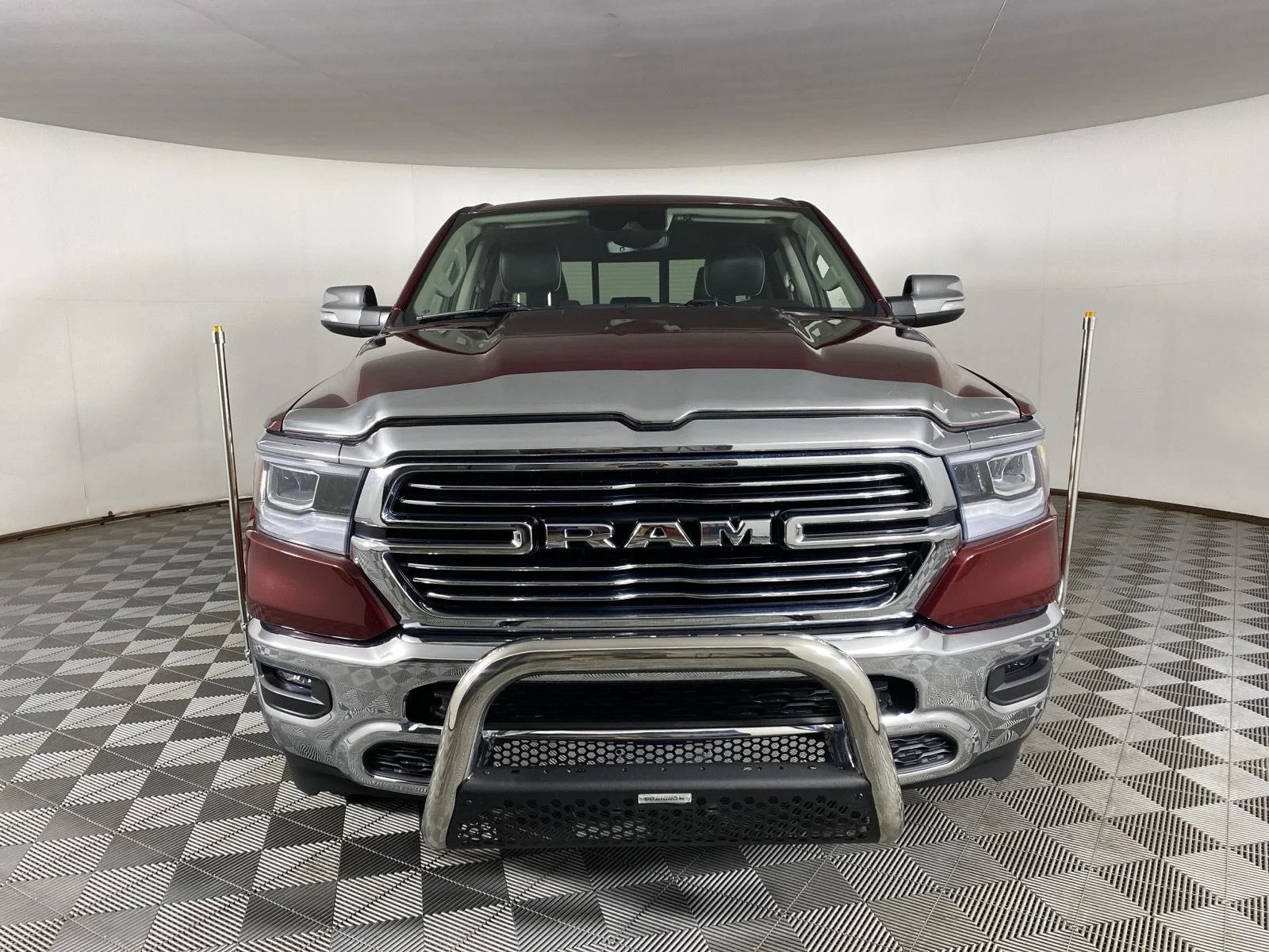 Used 2022 Delmonico Red Pearlcoat Ram Laramie image 5