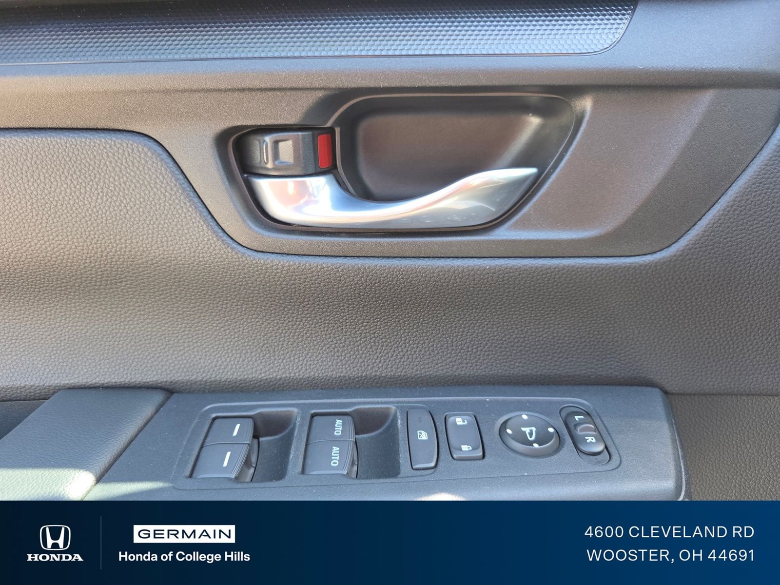 2025 Honda CR-V EX - Photo 26