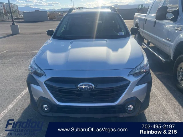 2025 Subaru Outback Premium's photo