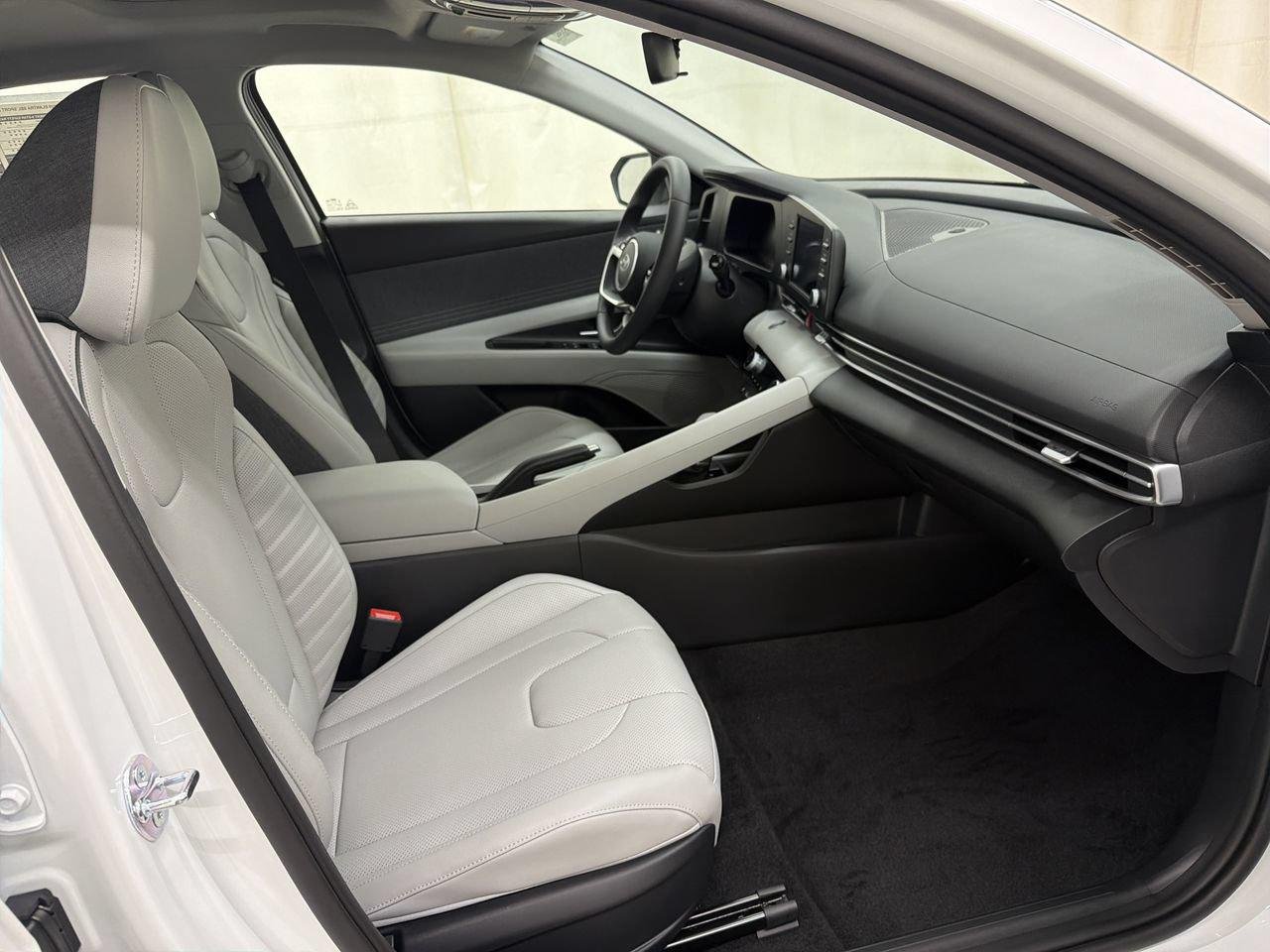 New 2026 Serenity White Hyundai SEL Sport Plus image 15
