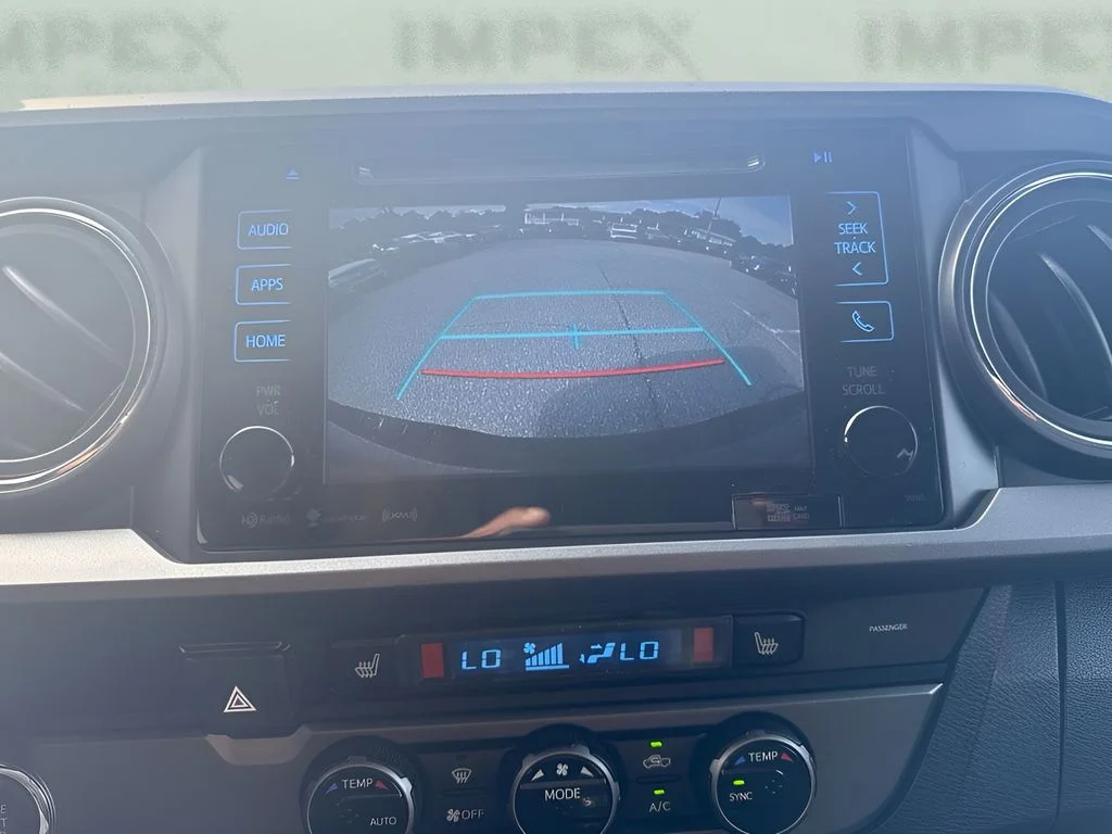 Used 2016  Toyota SR5 image 11