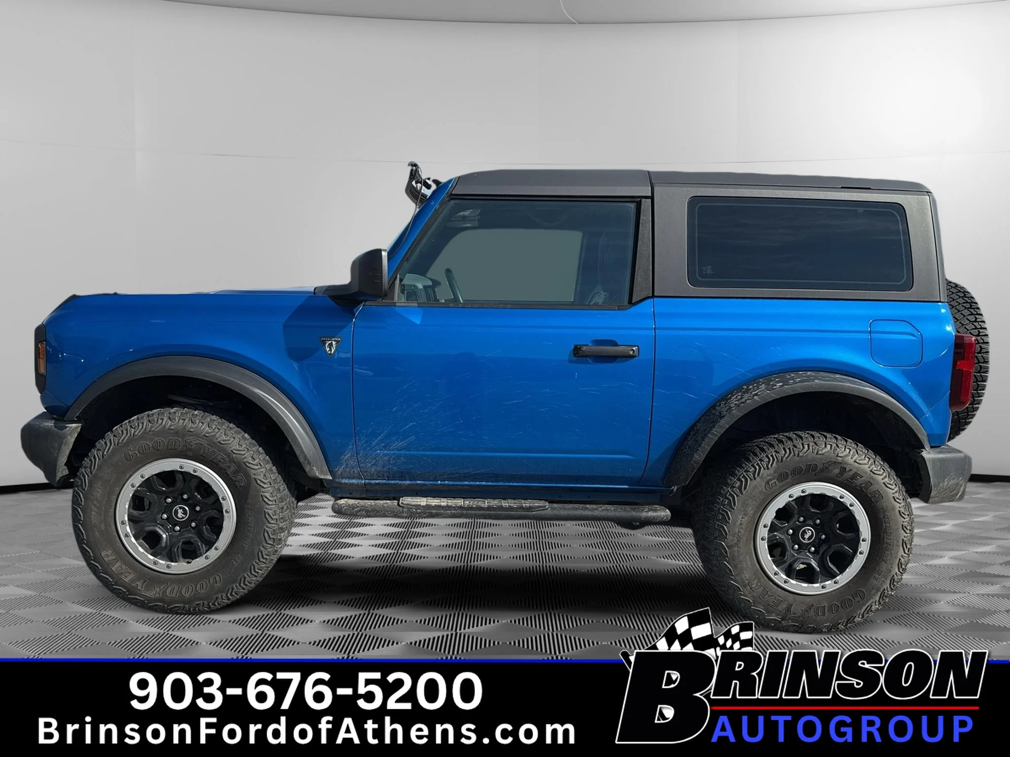 Used 2022 Velocity Blue Metallic Ford  image 8