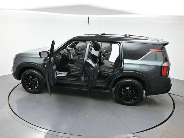 Used 2025 Alpine Metallic/super Black Nissan PRO-4X image 41