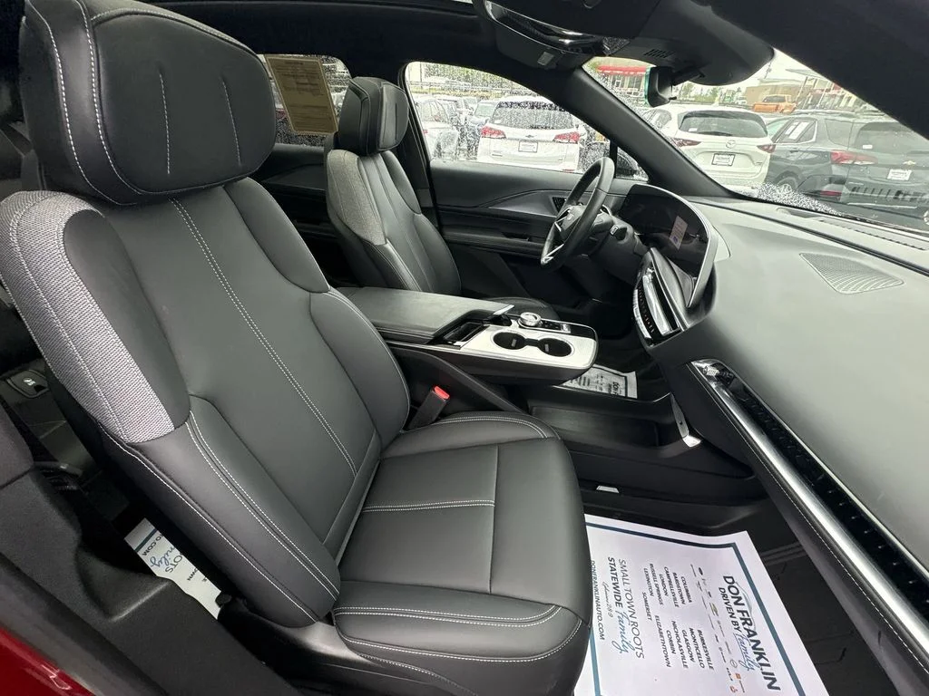 Used 2024 Red Cadillac Tech image 25