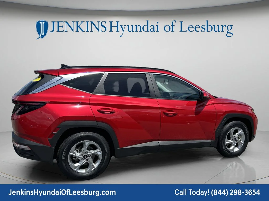 Used 2023 Red Hyundai SEL image 4