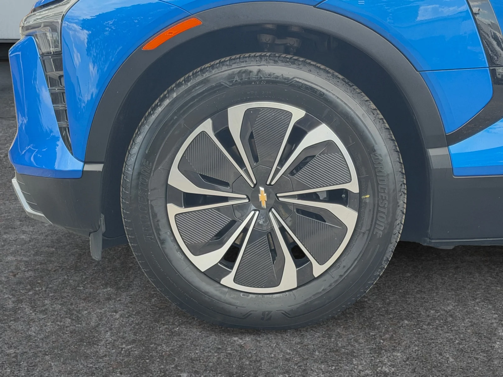 Used 2024 Riptide Blue Metallic Chevrolet LT image 9