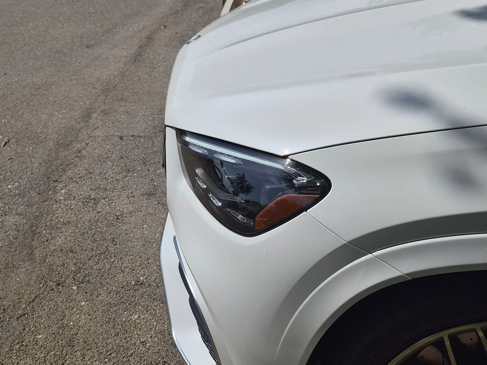 Used 2026 Manufaktur Moonlight White Metallic Mercedes-Benz AMG® GLE 63 S image 14
