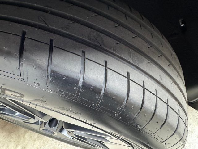 2026 BMW iX 60 - Photo 29