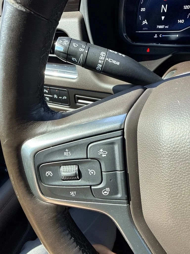 Used 2022 Summit White Chevrolet LT image 8