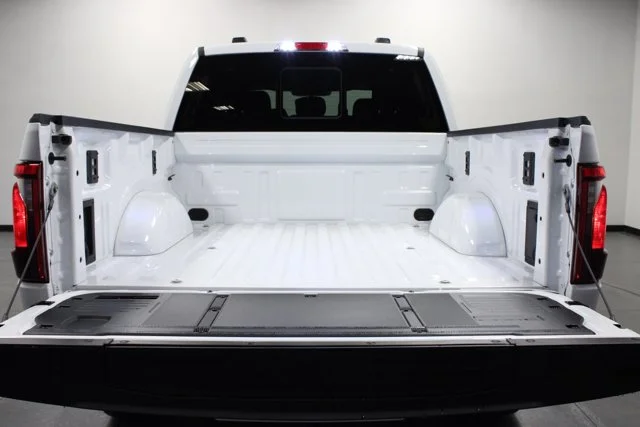 New 2026 Oxford White Ford XLT image 37