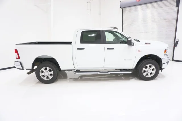 Used 2024 WHITE Ram Big Horn image 4