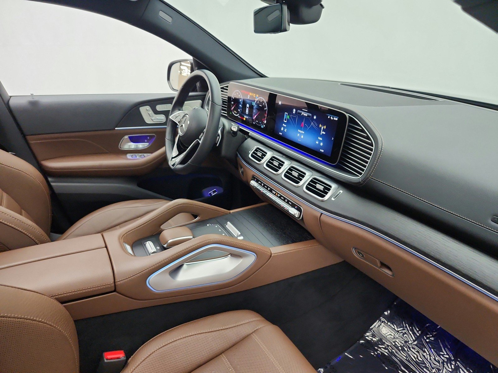 Certified Used 2025 Obsidian Black Metallic Mercedes-Benz GLE 450 4MATIC® Coupe image 22
