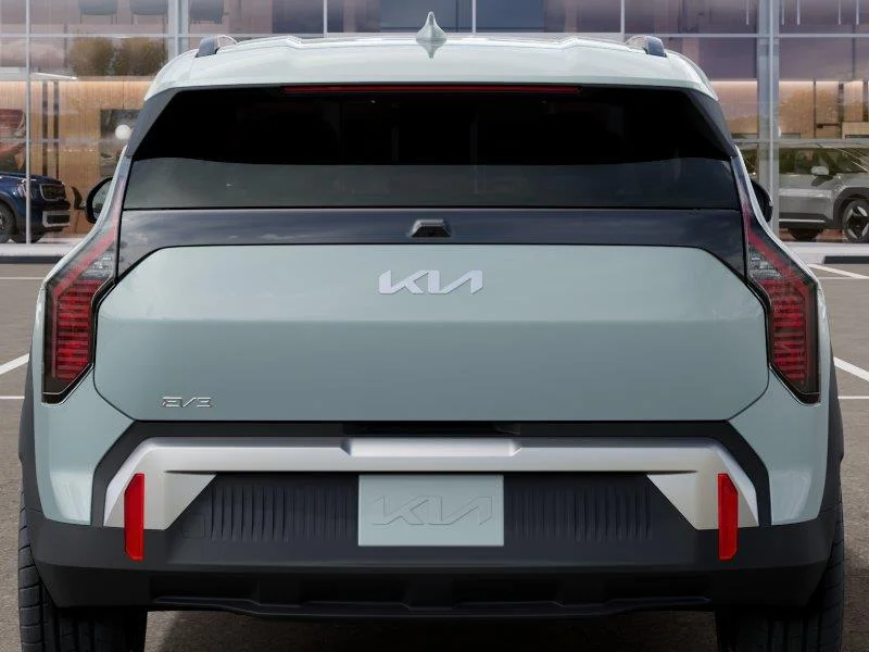 New 2027 Snow White Pearl Kia Wind image 13