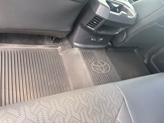 Used 2025 White Toyota SR5 image 19