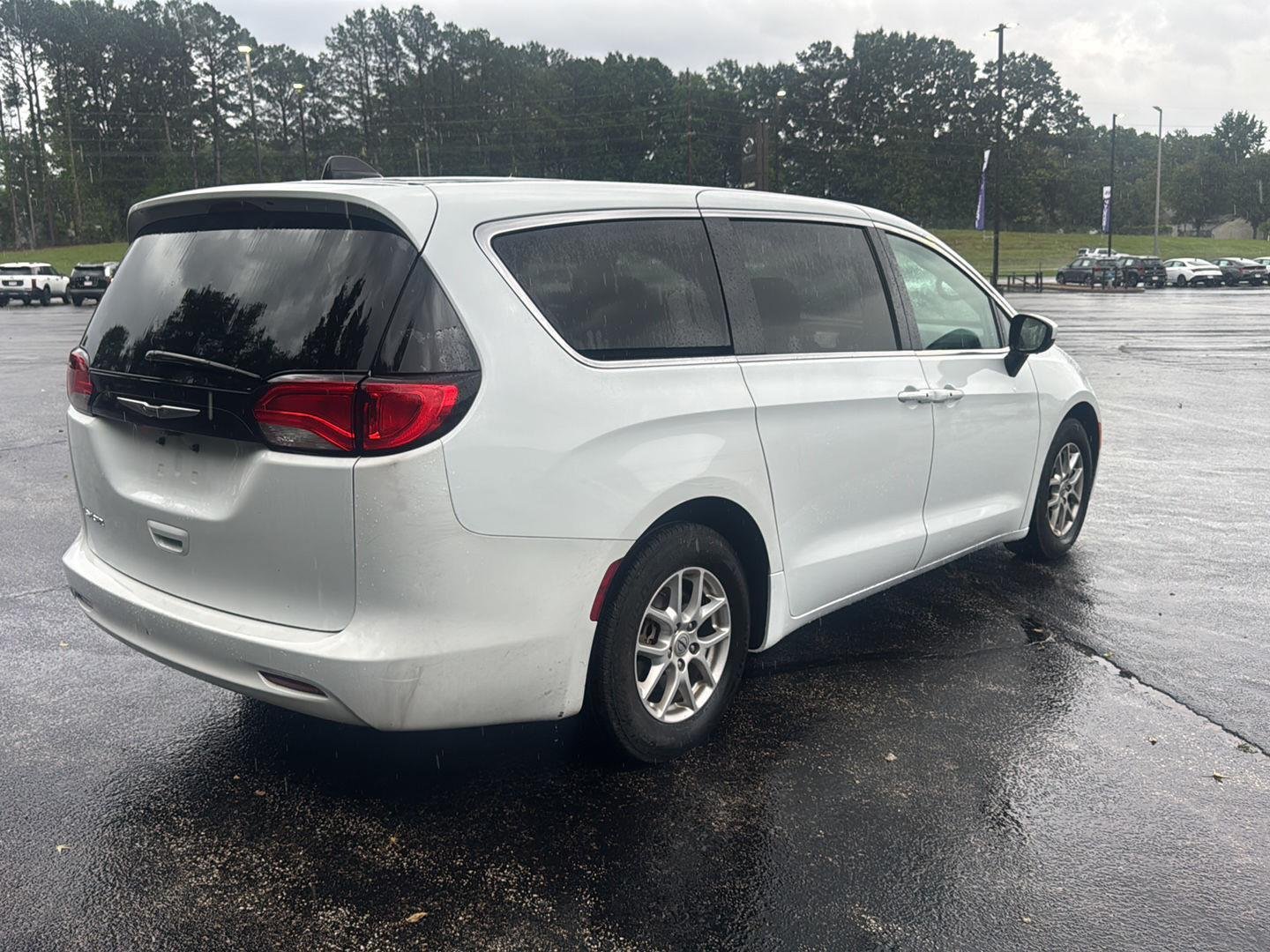 Certified Used 2023 Bright White Clearcoat Chrysler LX image 3