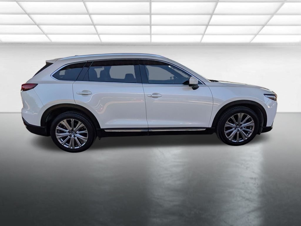 Used 2023 White Mazda Signature image 34