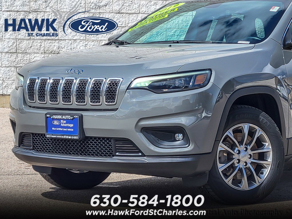 Used 2019 Sting-Gray Clearcoat Jeep Latitude Plus image 2