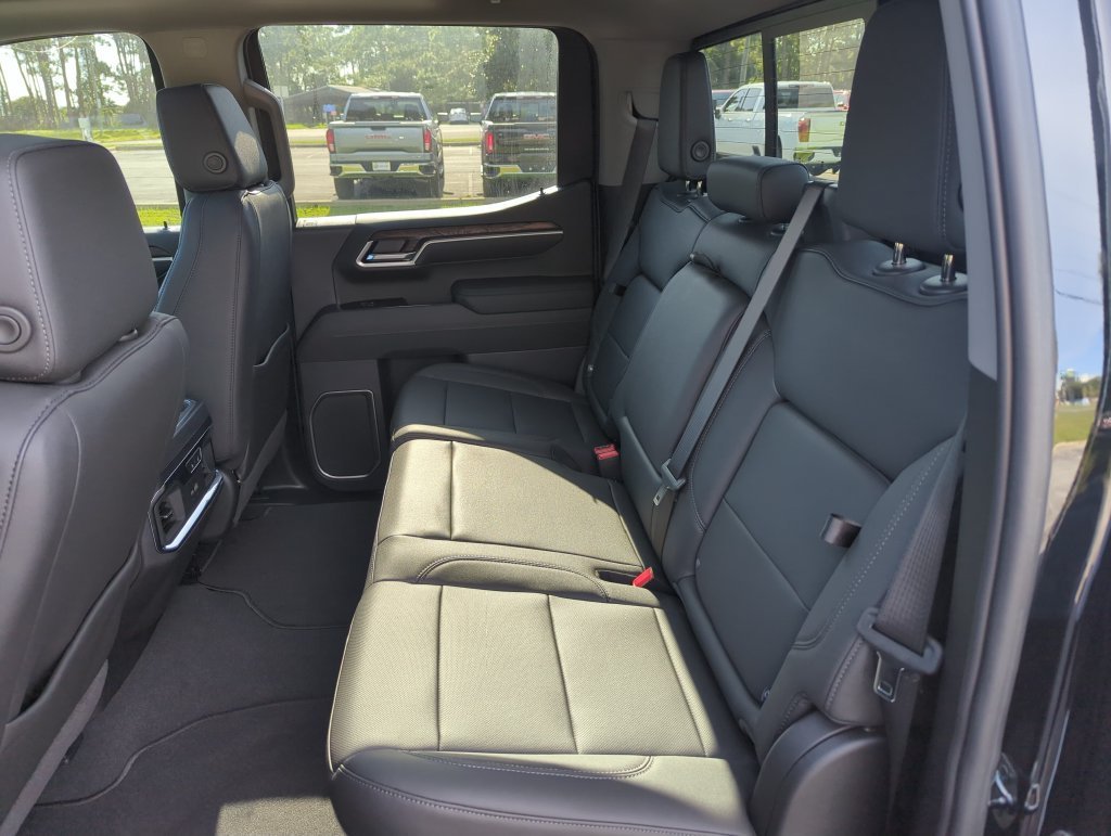New 2026 Onyx Black GMC SLT image 28