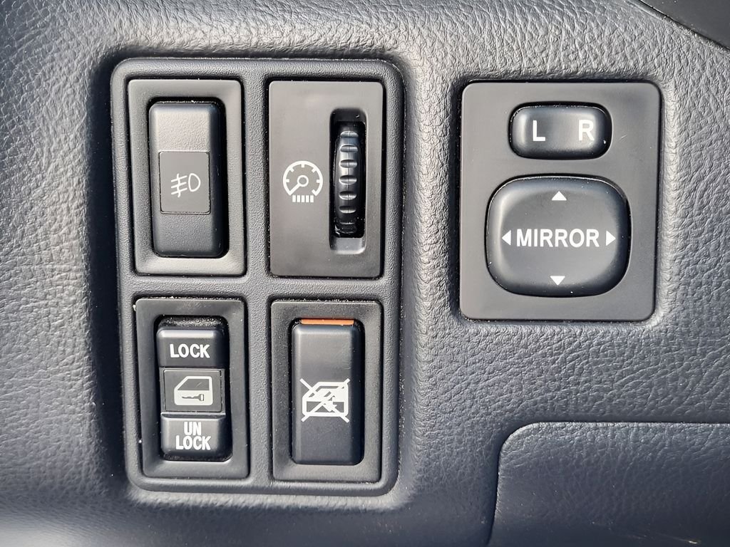 Used 2005 Absolutely Red Toyota Base image 18