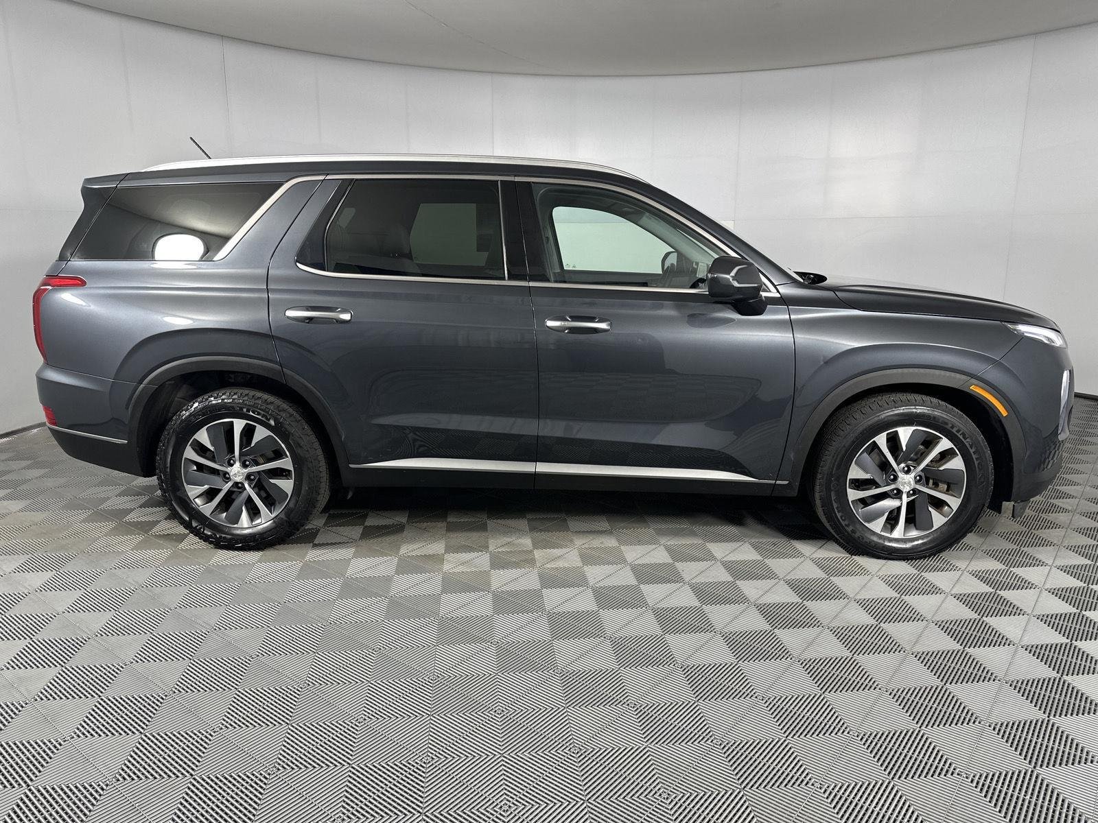 Used 2020 Steel Graphite Hyundai SEL image 8