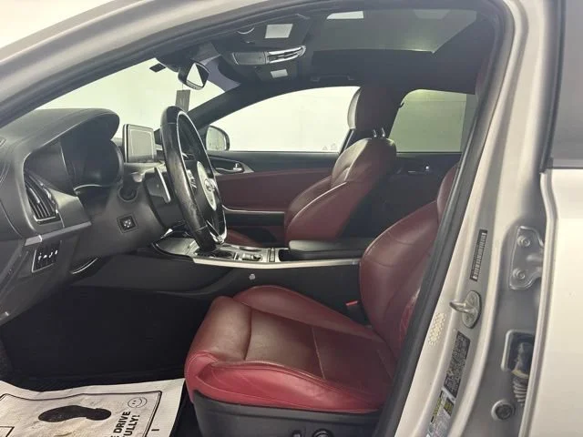 Used 2018 Silver Kia GT1 image 2