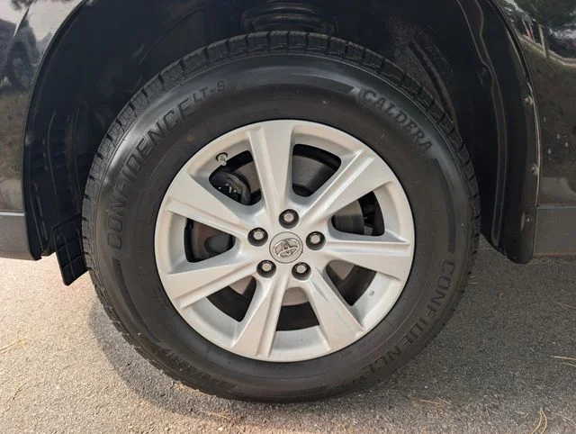 Used 2013 Black Toyota SE image 7