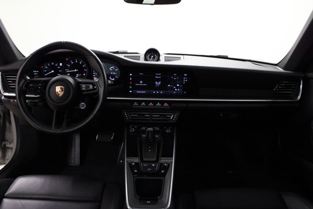 Used 2024  Porsche Carrera 4S image 30