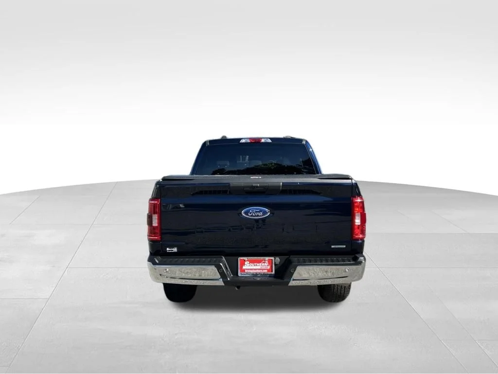 Used 2023 Blue Ford XLT image 4