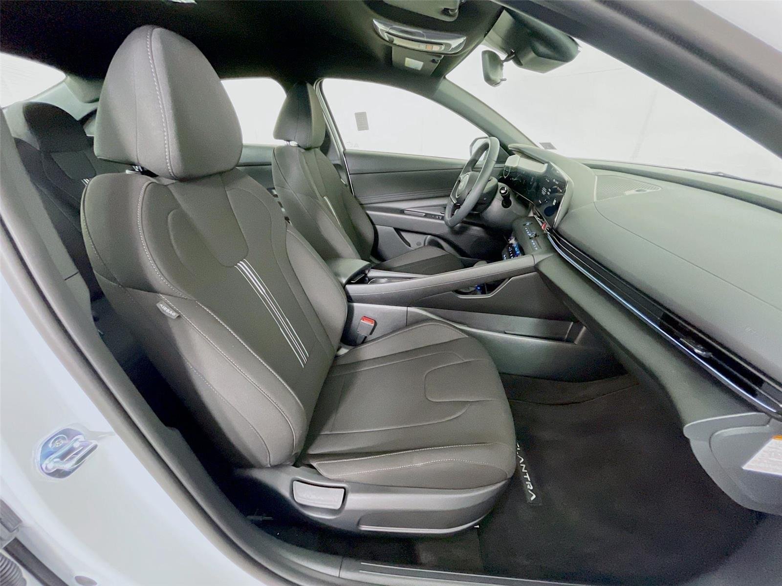 Used 2026 Serenity White Hyundai SEL Sport image 30