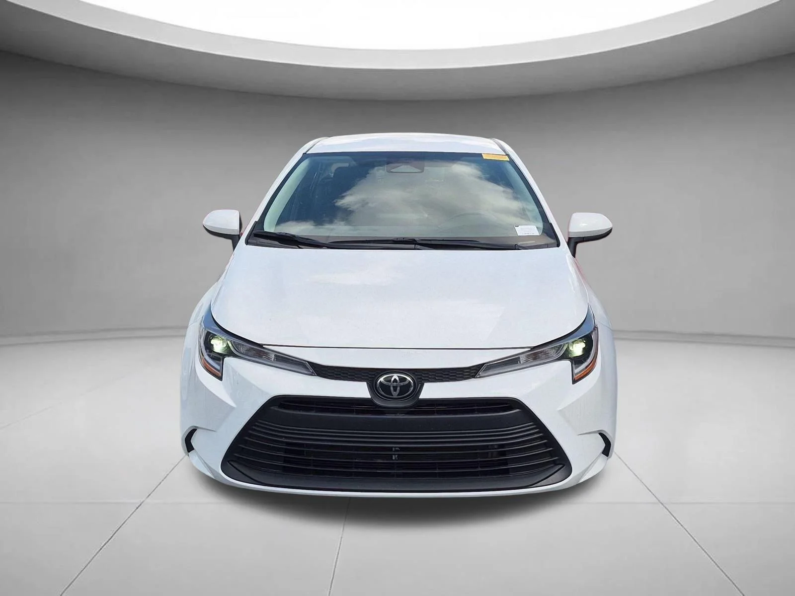 Used 2026 Ice Cap Toyota LE image 6