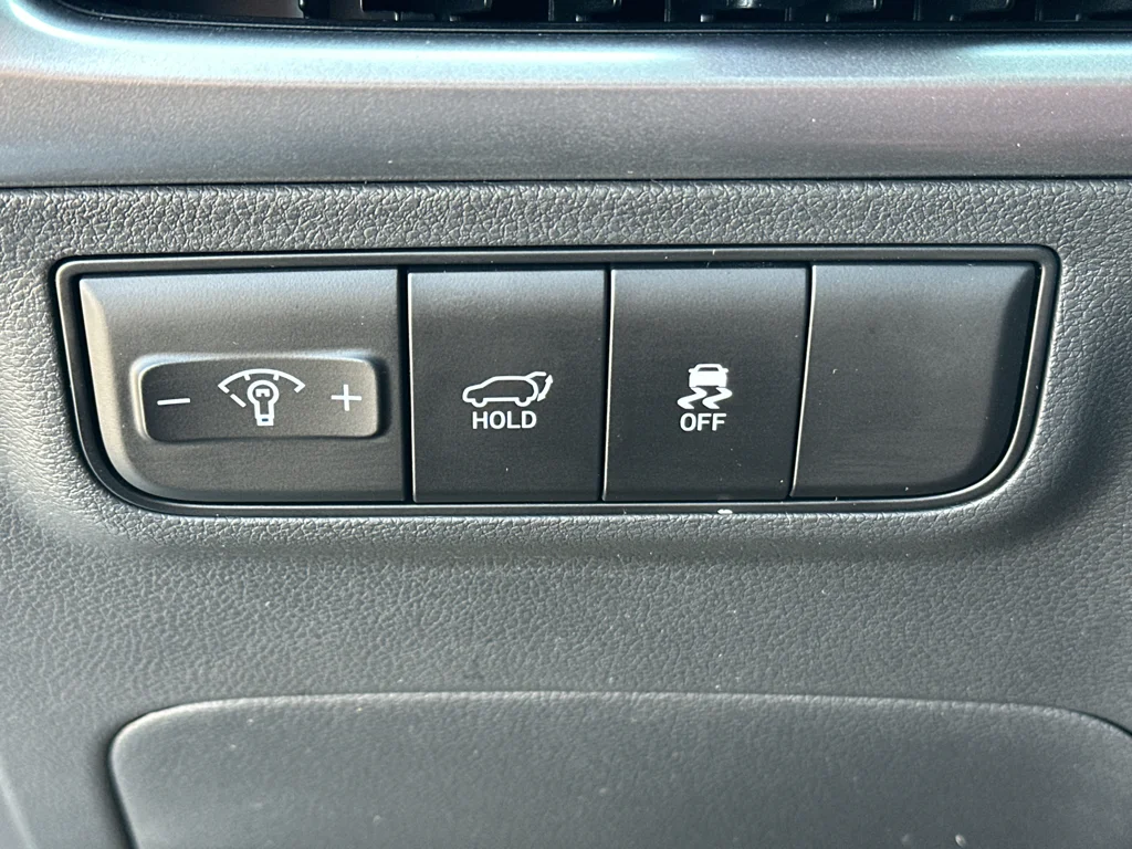 New 2026 Ecotronic Gray Hyundai SEL Plus image 27