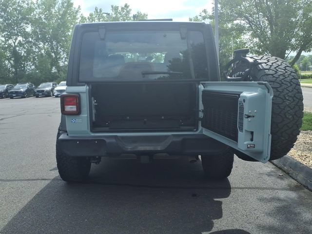 Used 2024 Gray Jeep Sport image 7